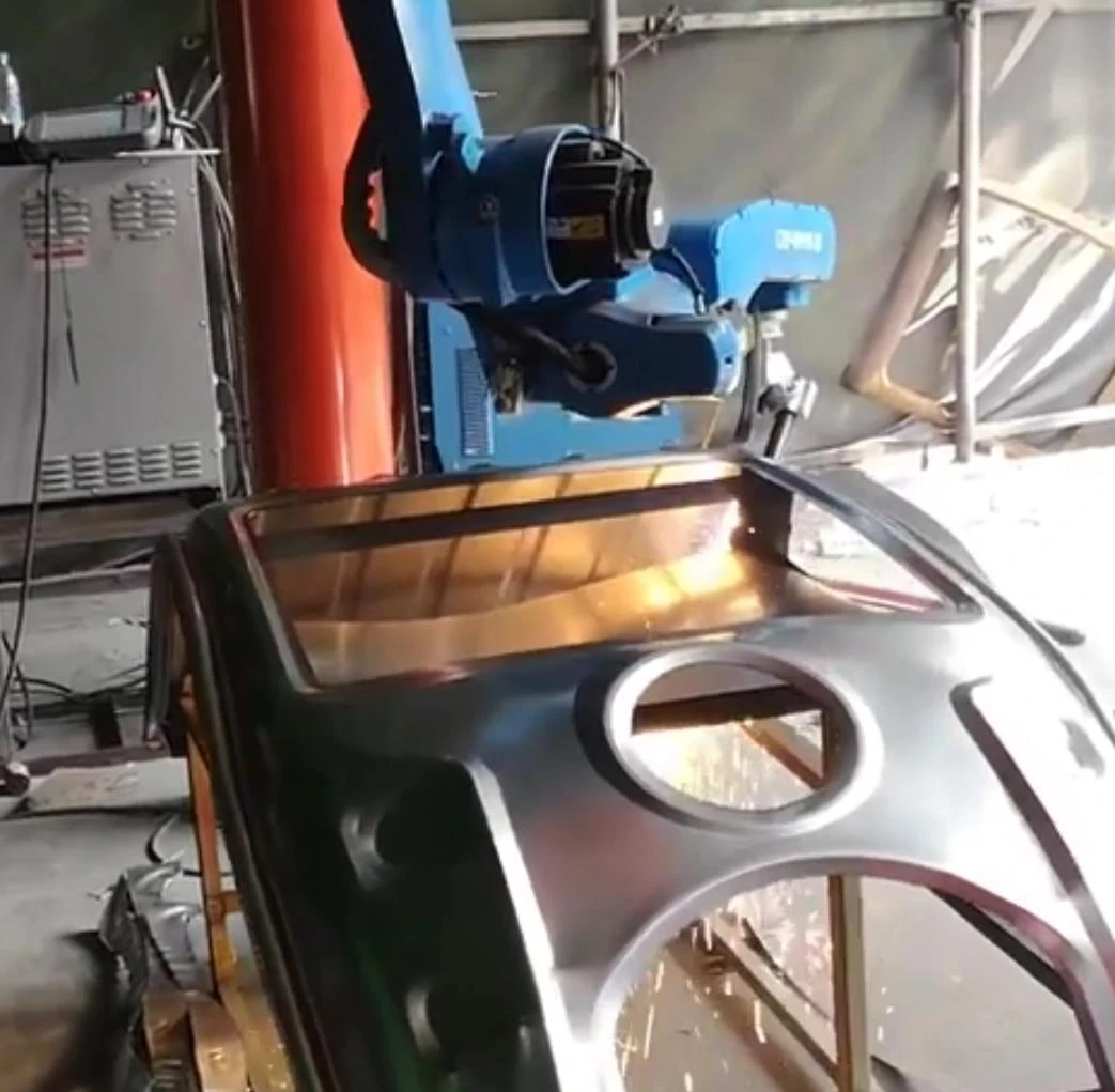 Aplicație cadru de triciclare de tăiere cu plasmă + Robot invers.