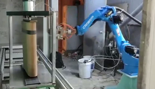 Aplicație de pulverizare cu robot CROBOTP